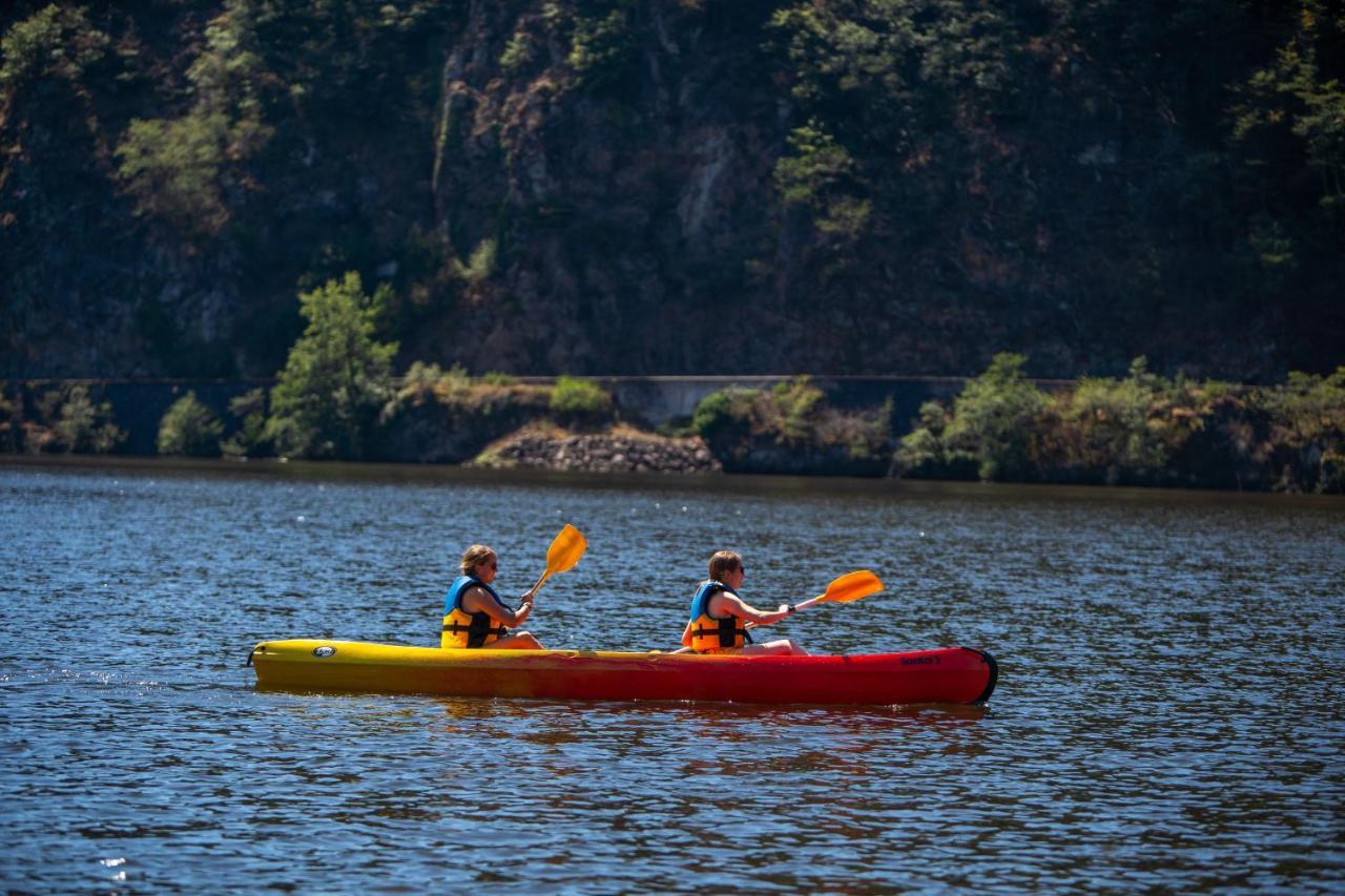Camping Le Chateau Du Gibanel Saint-Martial-Entraygues Εξωτερικό φωτογραφία