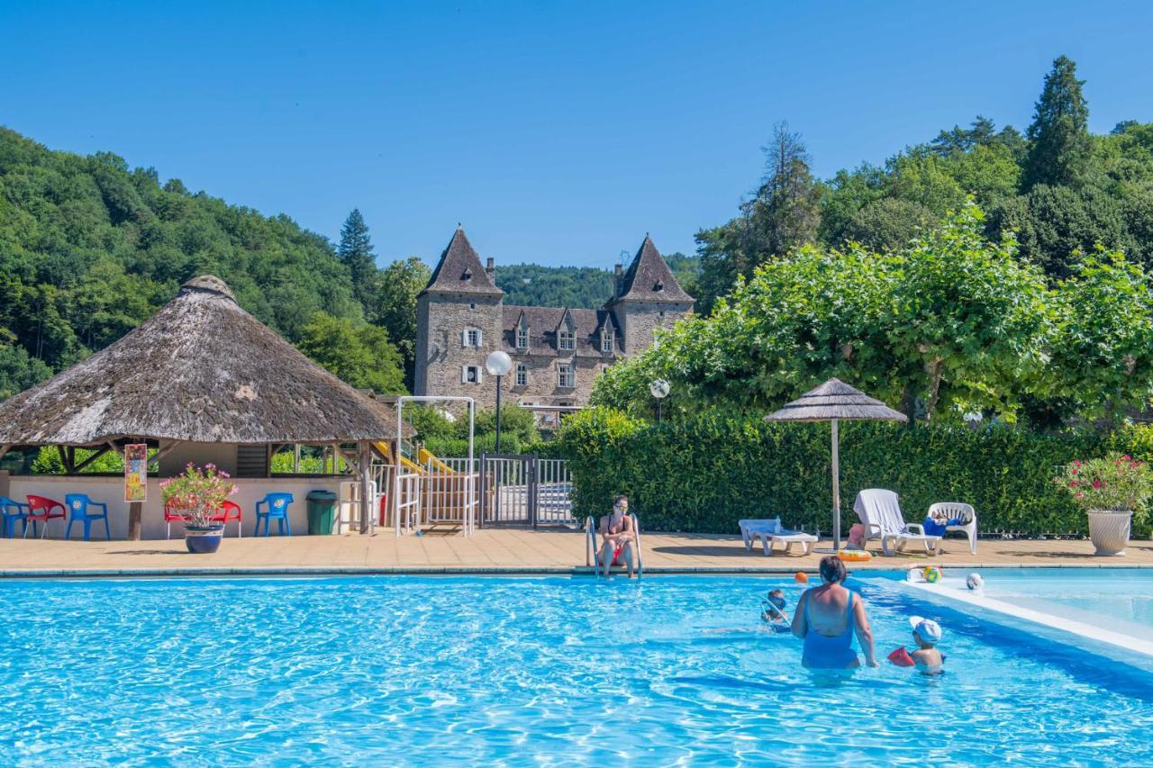 Camping Le Chateau Du Gibanel Saint-Martial-Entraygues Εξωτερικό φωτογραφία