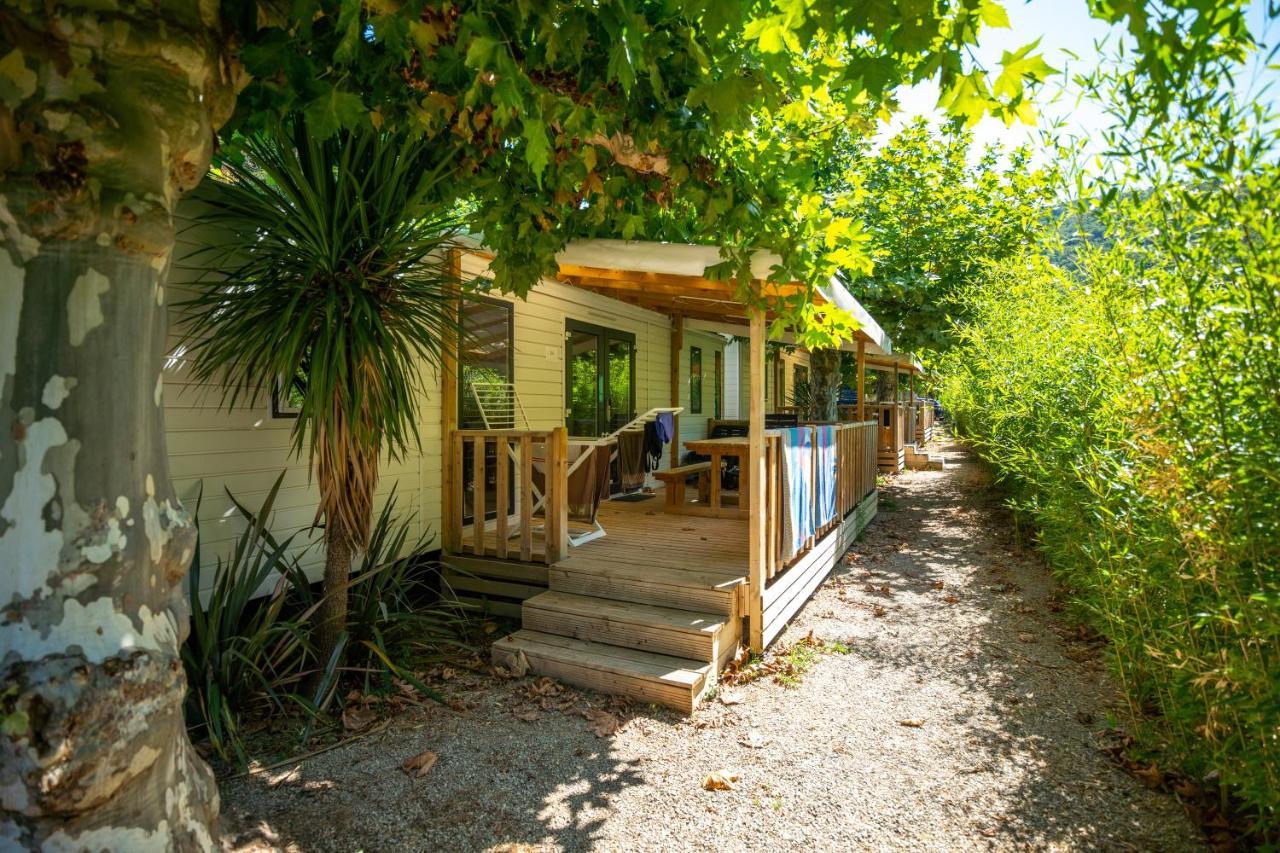 Camping Le Chateau Du Gibanel Saint-Martial-Entraygues Εξωτερικό φωτογραφία