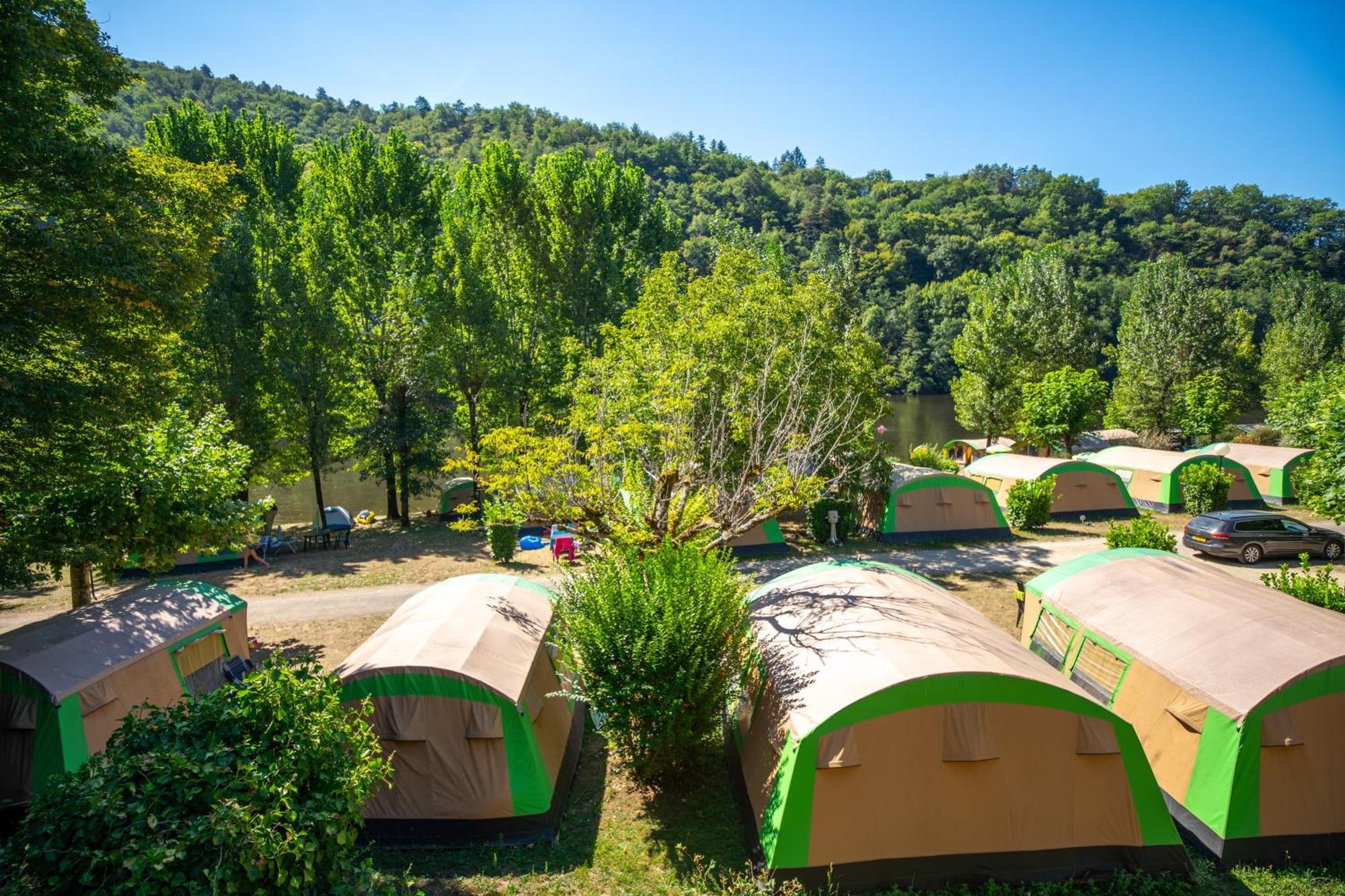 Camping Le Chateau Du Gibanel Saint-Martial-Entraygues Εξωτερικό φωτογραφία
